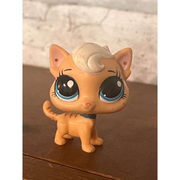 Littlest Pet Shop Other - Littlest Pet Shop LPS #3877 Meow Meow Milkone Peach Kitty Cat